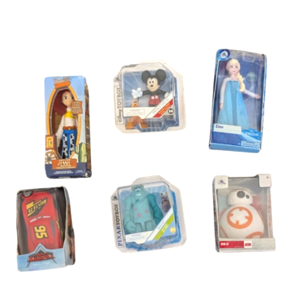 Zuru 5‎ Surprise Disney Store Edition Mini Brands COLLECTORS CASE Exclusive